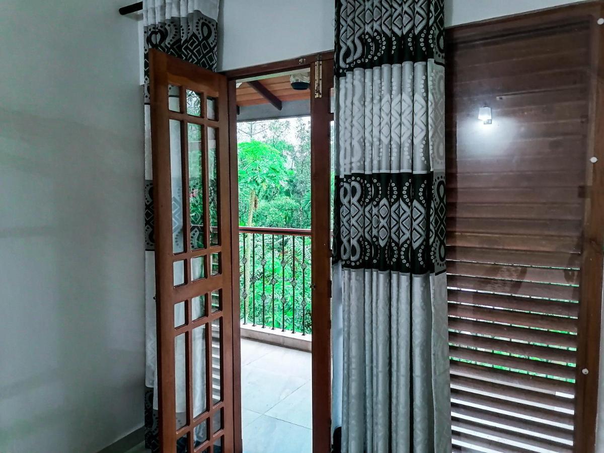 Hotel White House Ratnapura Exterior foto