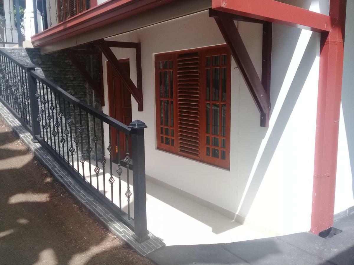 Hotel White House Ratnapura Exterior foto